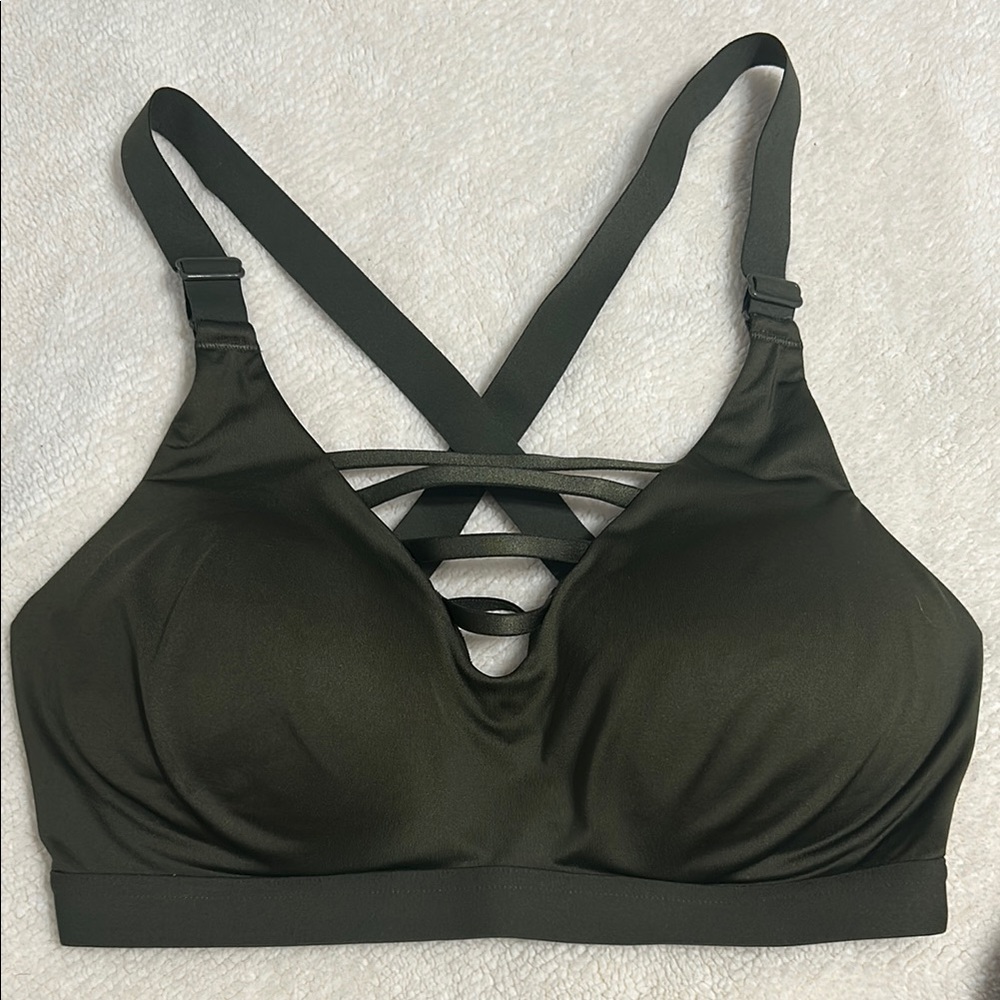 Women's sports bra